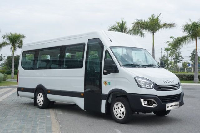 Thuê Xe 19 Chỗ Có Lái Phụ – Giải Pháp An Toàn, Tiện Lợi Cho Mọi Hành Trình